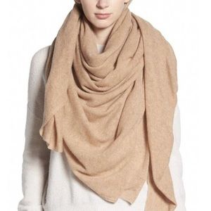 Beautiful 100% cashmere blanket wrap by halogen.